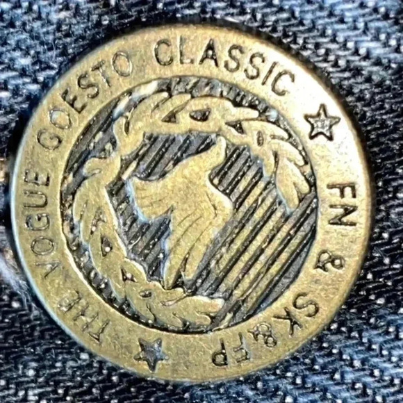 Vogue Goesto Classic Jeans - Picture 10 of 10